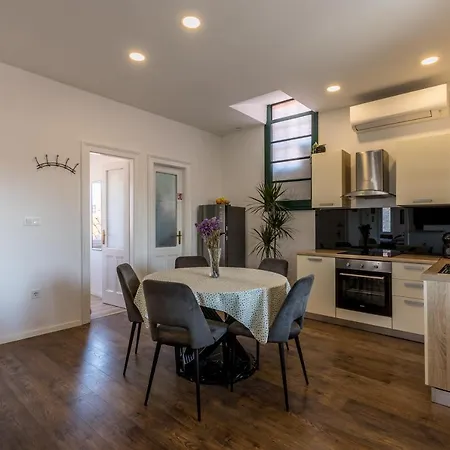 The Heart Of Apartment Split